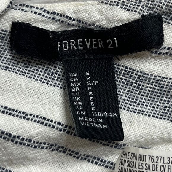 Forever 21 Striped Crop Top White and Blue Size Small - Picture 5 of 5